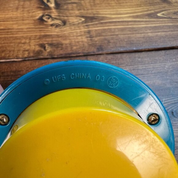 Vintage Snoopy Peanuts 50th Celebration Plastic Toy Confetti Globe blue yellow - Picture 2 of 5